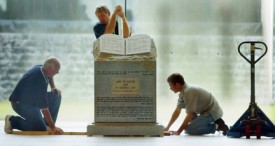ten-commandments-monumentjpg-f4d3696d089b911e_large